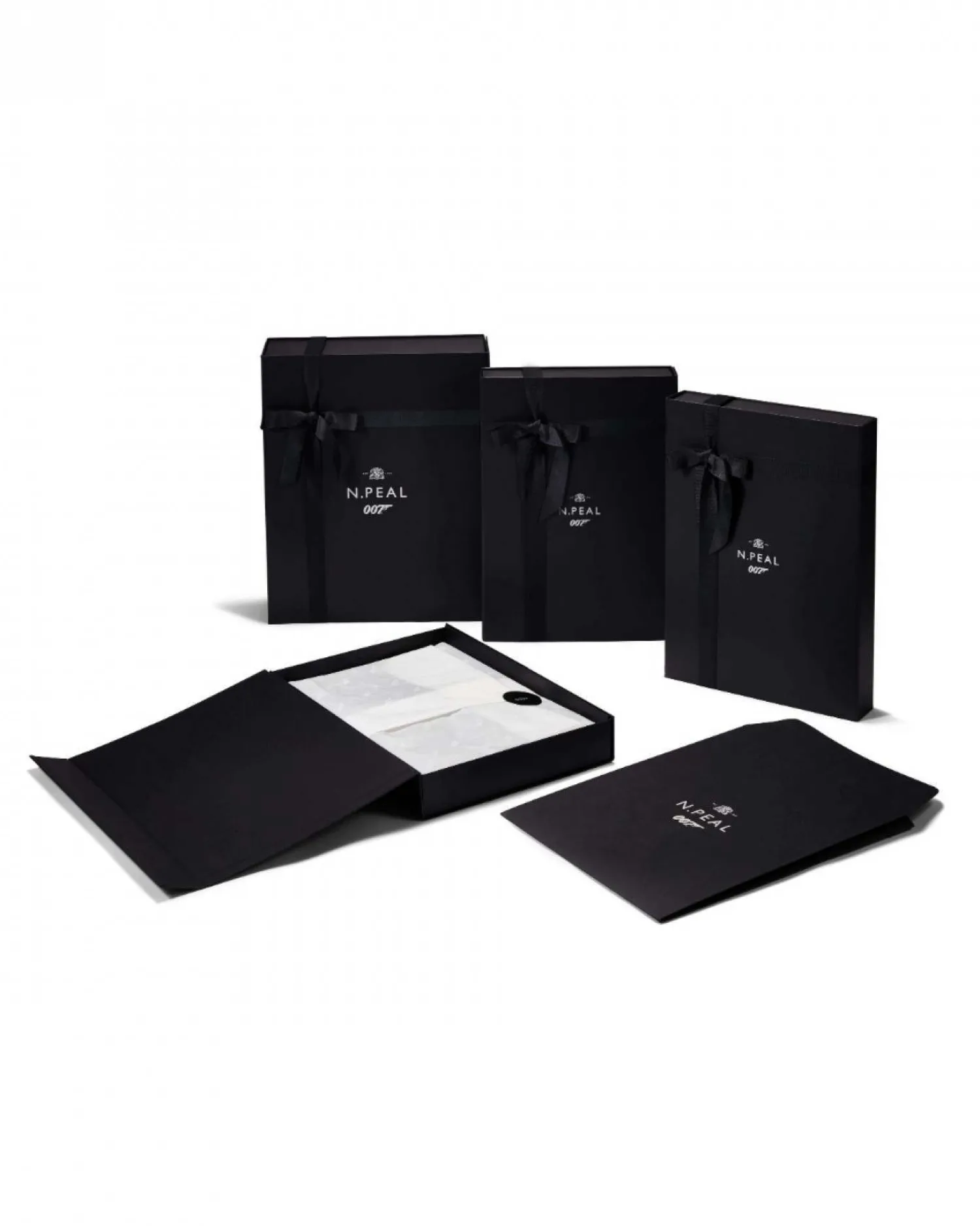 Women N.Peal James Bond Shirts | Black*007 Fine Gauge Cashmere Polo T-shirt