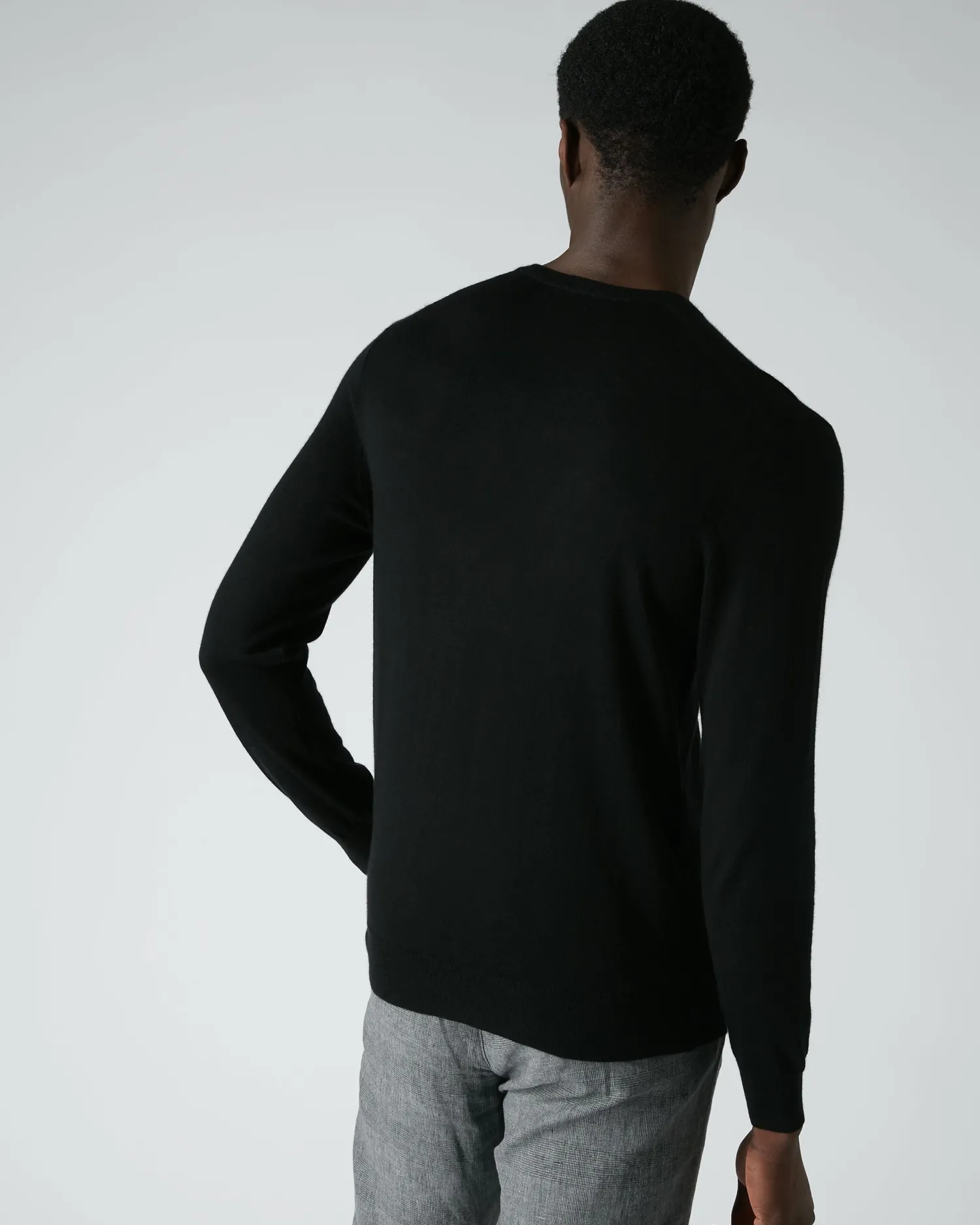 Women N.Peal James Bond Jumpers & Sweaters | Black*007 Fine Gauge Cashmere V Neck Sweater