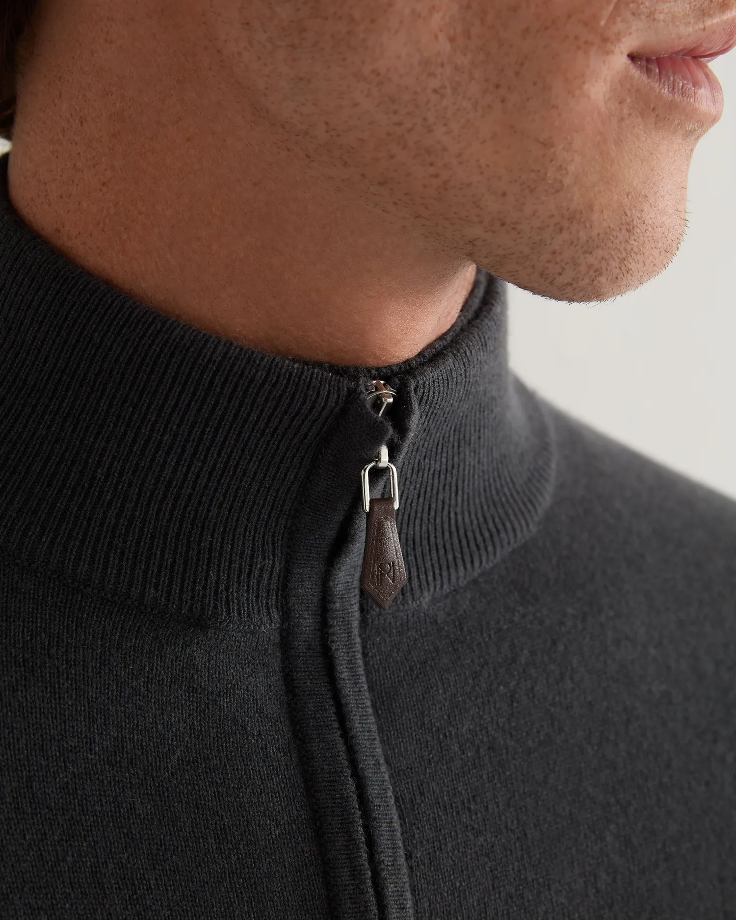 N.Peal Dark Grey | West Village*Men's Knightsbridge Full Zip Cashmere Sweater