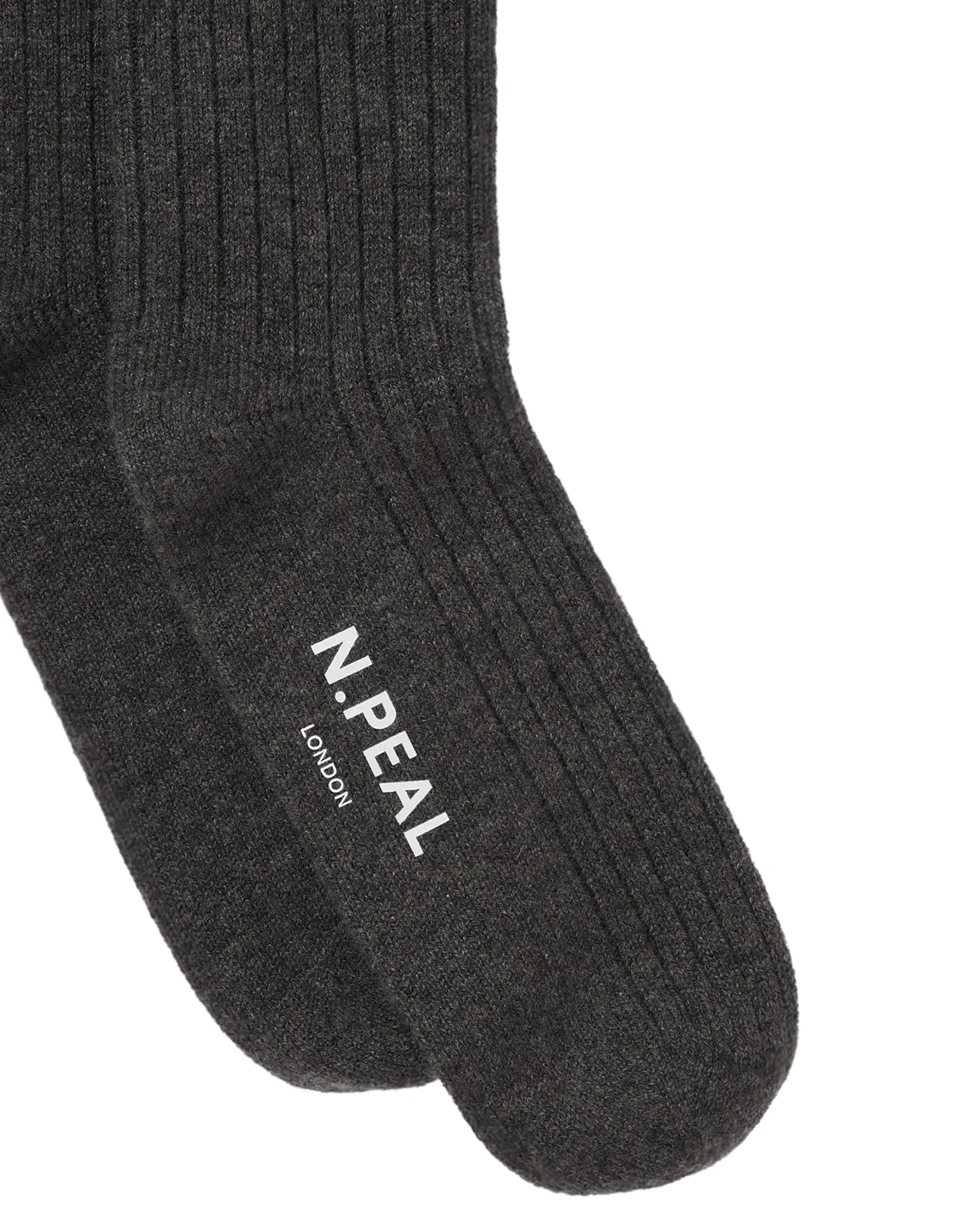 N.Peal Homeware | Socks & Slippers*Men's Rib Cashmere House Socks