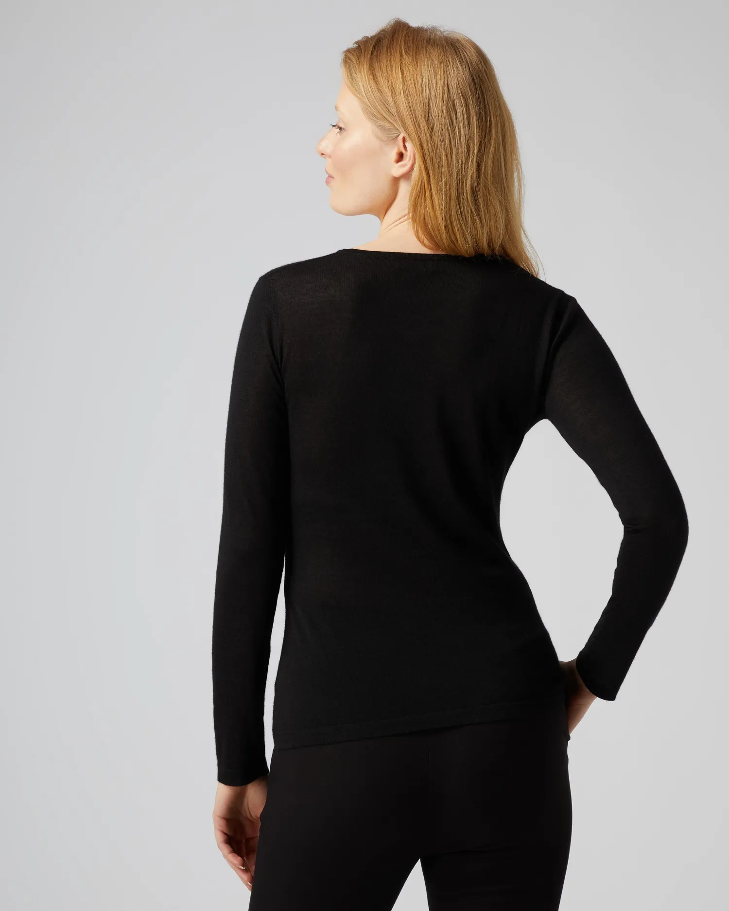 Women N.Peal Black | Superfine Cashmere*Women's Eden Superfine Cashmere Round Neck Top