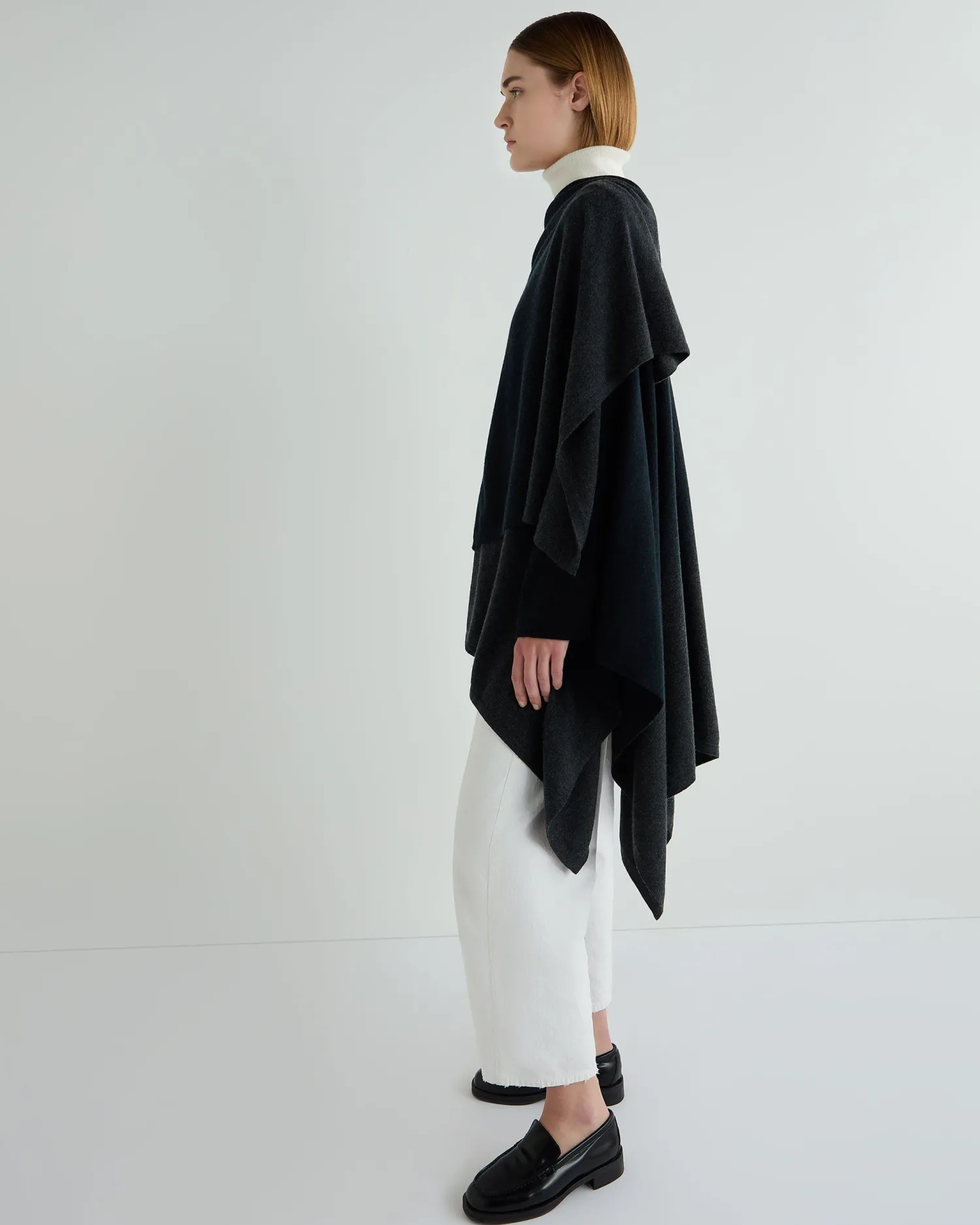 Women N.Peal Navy | Blue*Women's Lily Ombre Cashmere Cape