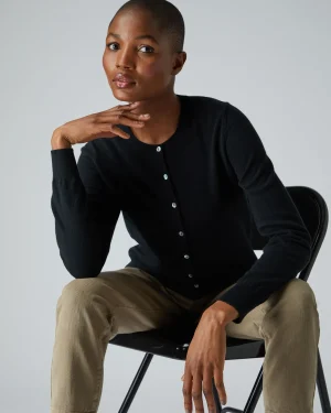 Women N.Peal Black | Classic Cashmere*Women's Olivia Round Neck Cashmere Cardigan