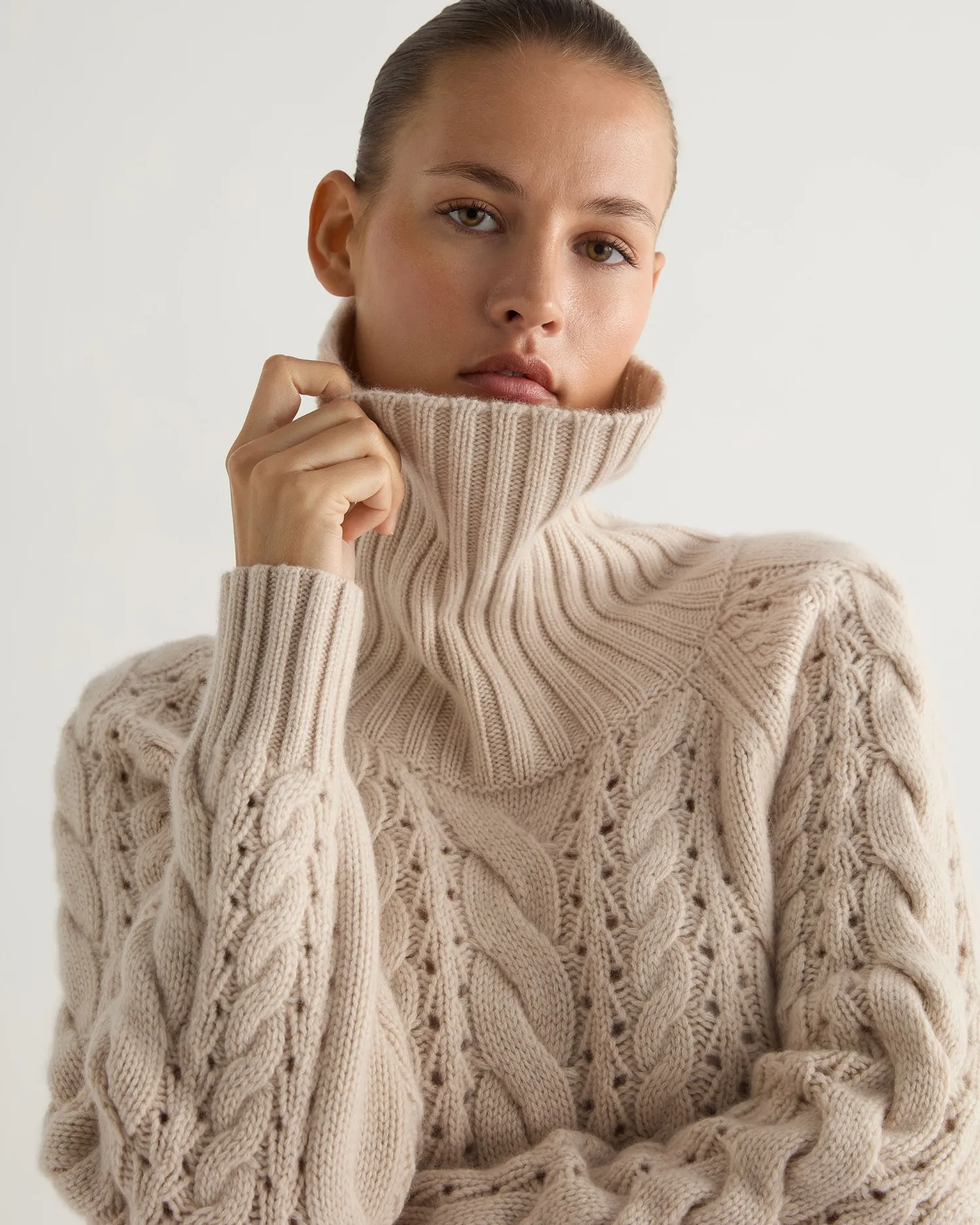 Women N.Peal White | Textured Knits*Women's Open Cable Turtle Neck Cashmere Sweater